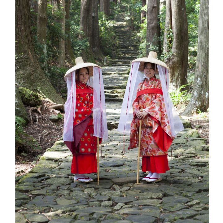 大門坂茶屋的平安服飾試穿體驗