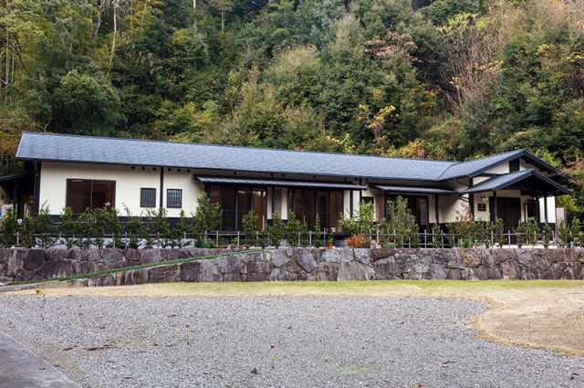 Blue Sky Guesthouse (Aozora Guesthouse)