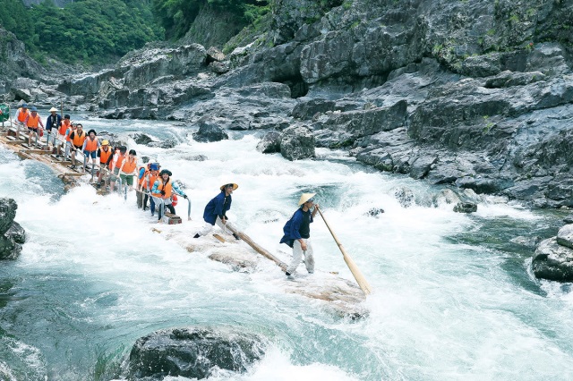 北山村的「木筏泛舟之旅」／北山村觀光資訊中心